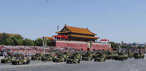 米兰体育在线登录-教练战术缜密备战，带领队取得胜利